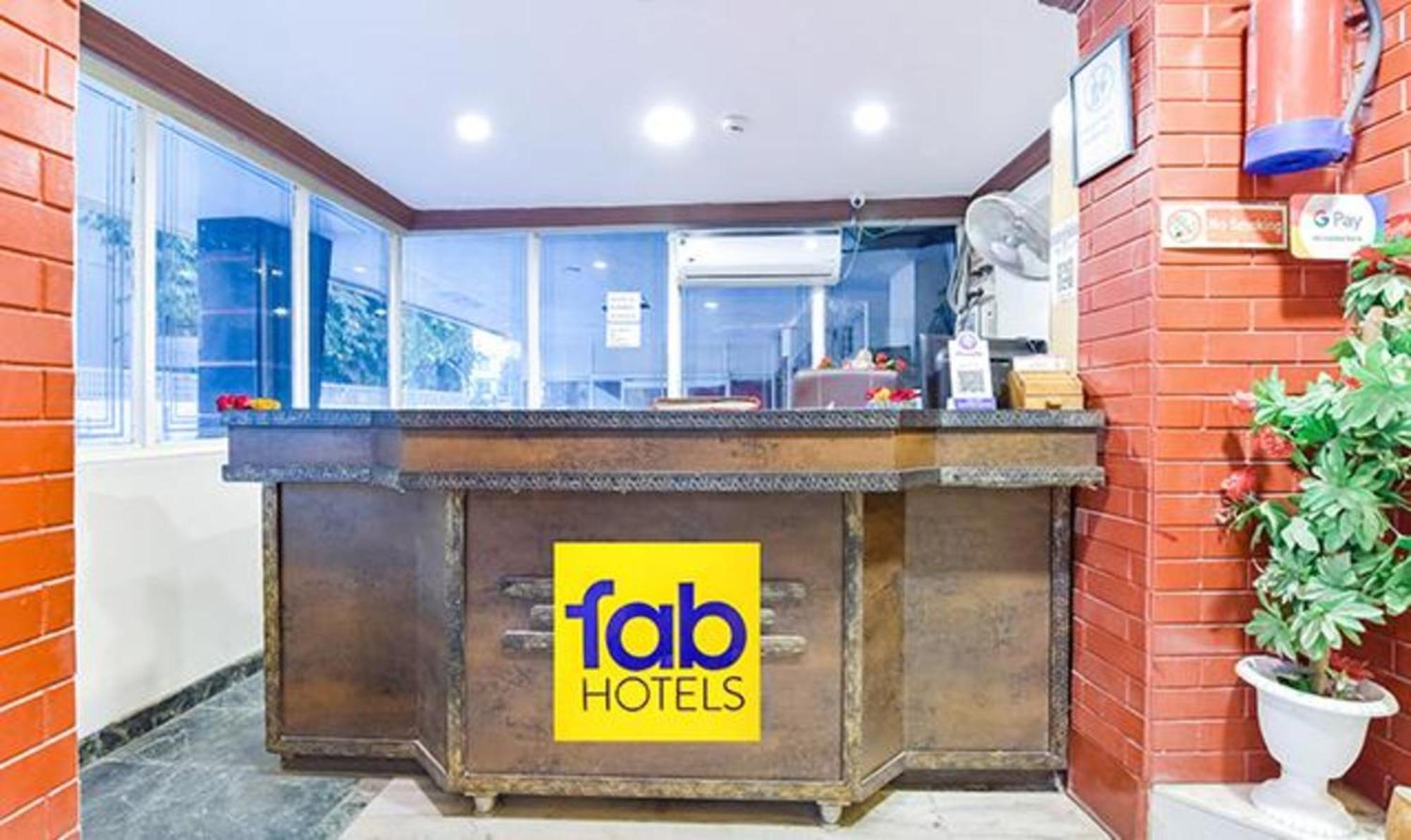 Fabexpress Poonam Palace Ahmedabad Exterior photo
